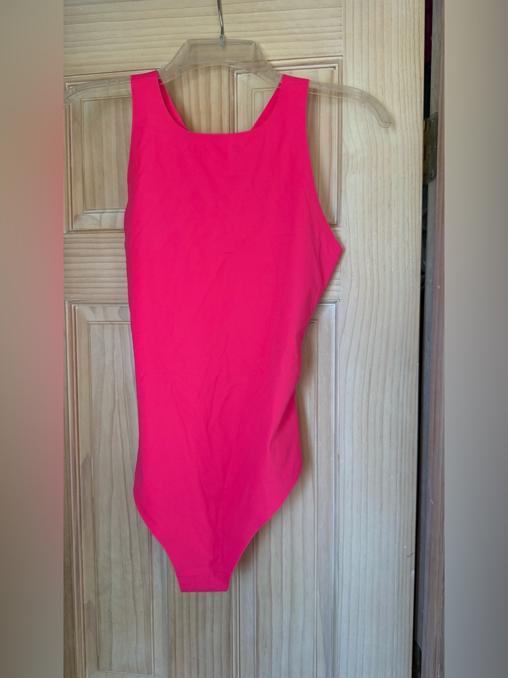 Aerie SMOOTHEZ Scoop Neck Bodysuit Hot Pink Neon Pink Sleeveless Medium